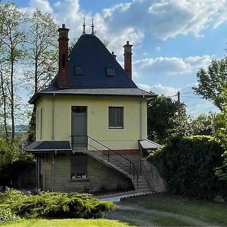 Maison Independante La Quietas Sur Les Hauteurs De Sedan Exterior foto